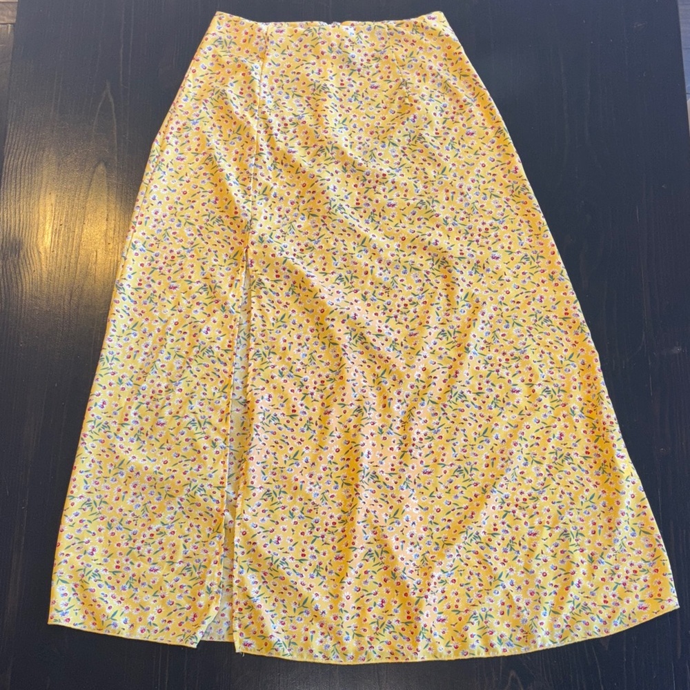 SHEIN Yellow Floral A-Line Midi Skirt with Subtle Slit